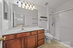 9950 Hyde Glen Ct, Charlotte, NC 28262 - Photo 17