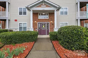 9950 Hyde Glen Ct, Charlotte, NC 28262 - Photo 5