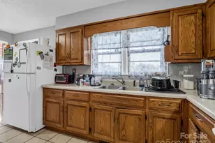 290 Stepp Mill Rd, Hendersonville, NC 28792 - Photo 11