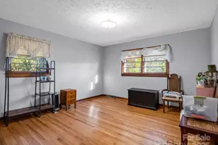 290 Stepp Mill Rd, Hendersonville, NC 28792 - Photo 17