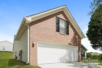 8615 Appledale Drive, Charlotte, NC 28262 - Photo 3