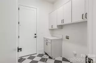 4221 Spring St, Matthews, NC 28105 - Photo 17