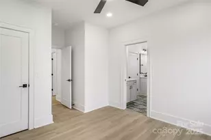 4221 Spring St, Matthews, NC 28105 - Photo 31