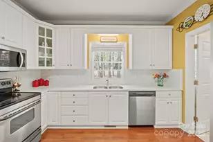 2963 Reynaud Ct, Newton, NC 28658 - Photo 13