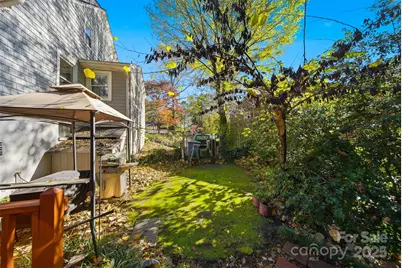 619 4th Street NE, Hickory, NC 28601 - Photo 35