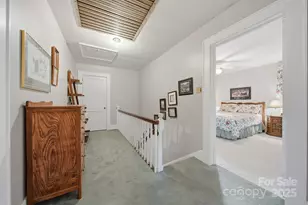 619 4th St NE, Hickory, NC 28601 - Photo 17