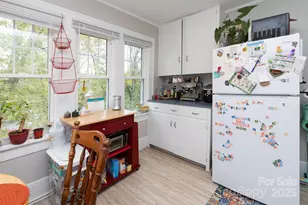 16 Gracelyn Rd, Asheville, NC 28804 - Photo 15