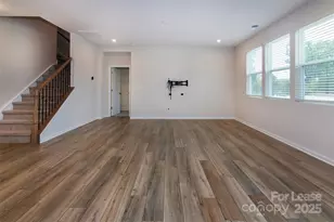 3304 Cheyney Park Dr, Charlotte, NC 28269 - Photo 3