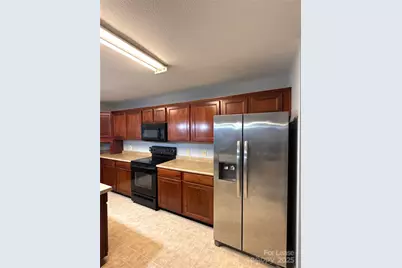 2937 Royal Fern Lane, Charlotte, NC 28215 - Photo 5