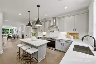 209 Coxe Ave, Charlotte, NC 28208 - Photo 3