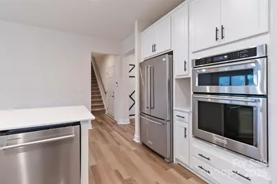 909 Kayla Court, Matthews, NC 28104 - Photo 3