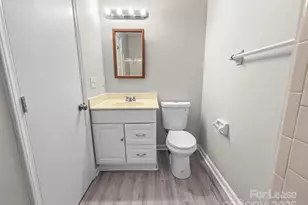 6131 Meadow Rose Ln, Charlotte, NC 28215 - Photo 17