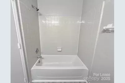 6131 Meadow Rose Lane, Charlotte, NC 28215 - Photo 11