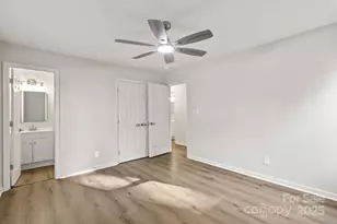 6134 Mayridge Dr, Charlotte, NC 28215 - Photo 13