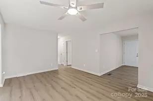 6134 Mayridge Dr, Charlotte, NC 28215 - Photo 25