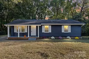 6134 Mayridge Dr, Charlotte, NC 28215 - Photo 1