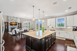 706 Blaise Ct, Matthews, NC 28104 - Photo 15