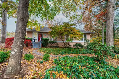 141 36th Avenue NW, Hickory, NC 28601 - Photo 1