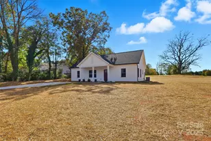 126 N Main St, Granite Falls, NC 28630 - Photo 3