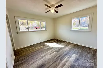 609 Cattail Road, Burnsville, NC 28714 - Photo 19