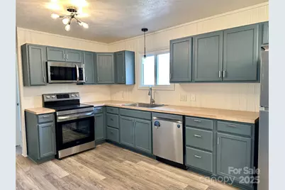 609 Cattail Road, Burnsville, NC 28714 - Photo 3