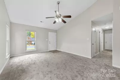 6915 Duncroft Lane, Charlotte, NC 28215 - Photo 3