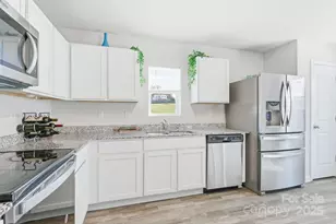 139 Jo Creek Ln, Harmony, NC 28634 - Photo 13