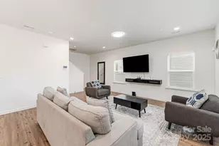 2513 Pruitt St, Charlotte, NC 28208 - Photo 7