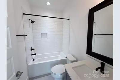 2009 Hamorton Place, Charlotte, NC 28205 - Photo 17