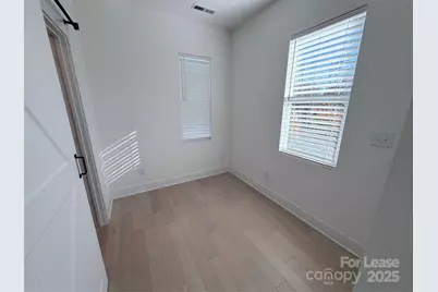 2009 Hamorton Place, Charlotte, NC 28205 - Photo 13