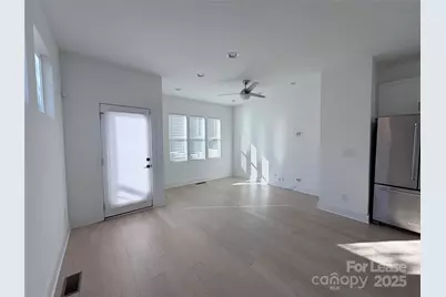 2009 Hamorton Place, Charlotte, NC 28205 - Photo 3