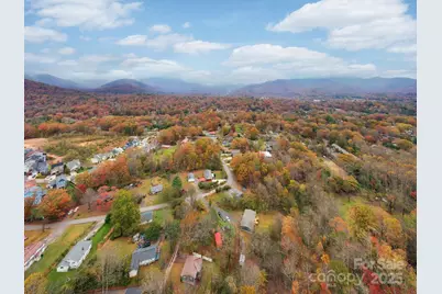 226 Mount Allen Heights, Black Mountain, NC 28711 - Photo 3