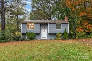 8435 Othello Pl, Charlotte, NC 28227 - Photo 3