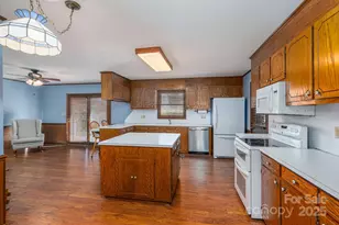 4866 E Hwy 150 Hwy, Lincolnton, NC 28092 - Photo 9