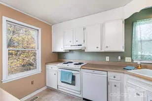 11031 Mallard Crossing Dr, Charlotte, NC 28262 - Photo 11