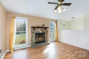 11031 Mallard Crossing Dr, Charlotte, NC 28262 - Photo 7