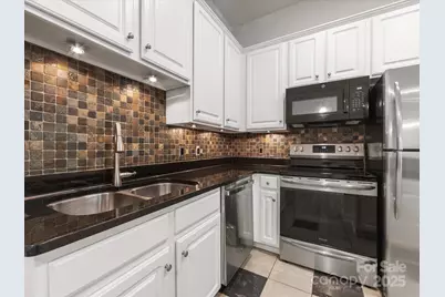 611 Garden District Drive, Charlotte, NC 28202 - Photo 7