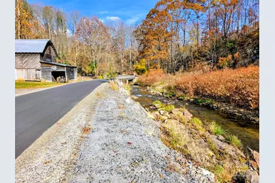 2812 Bald Mountain Road, Burnsville, NC 28714 - Photo 9