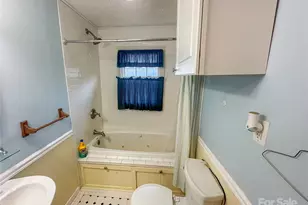 2812 Bald Mountain Rd, Burnsville, NC 28714 - Photo 21