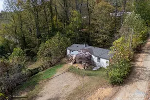 17 Hat Crk Dr, Asheville, NC 28806 - Photo 29
