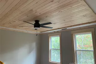 212 Brigsy Ln, Whittier, NC 28789 - Photo 13