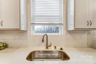 7032 Hodges Meadow Ln, Charlotte, NC 28213 - Photo 11