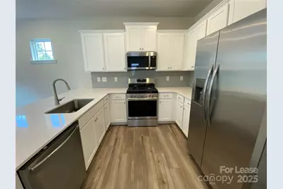 18219 Stark Way, Charlotte, NC 28278 - Photo 3