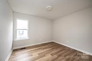 403 Forest Dr, Maiden, NC 28650 - Photo 9