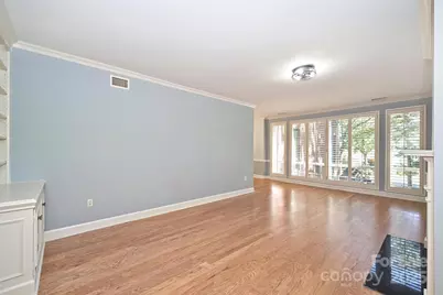 924 Cherokee Road, Charlotte, NC 28207 - Photo 3