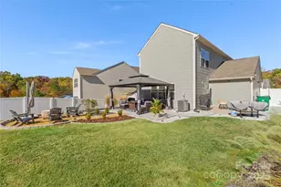 876 Newfound Hollow Dr, Charlotte, NC 28214 - Photo 37