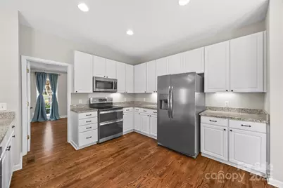 6631 Harburn Forest Drive, Charlotte, NC 28269 - Photo 9