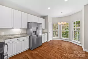 6631 Harburn Forest Dr, Charlotte, NC 28269 - Photo 11