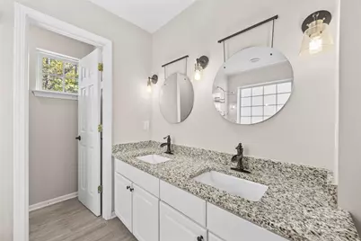 6631 Harburn Forest Drive, Charlotte, NC 28269 - Photo 23