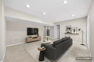 6631 Harburn Forest Dr, Charlotte, NC 28269 - Photo 35